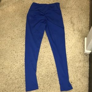 Scrunch yoga pants